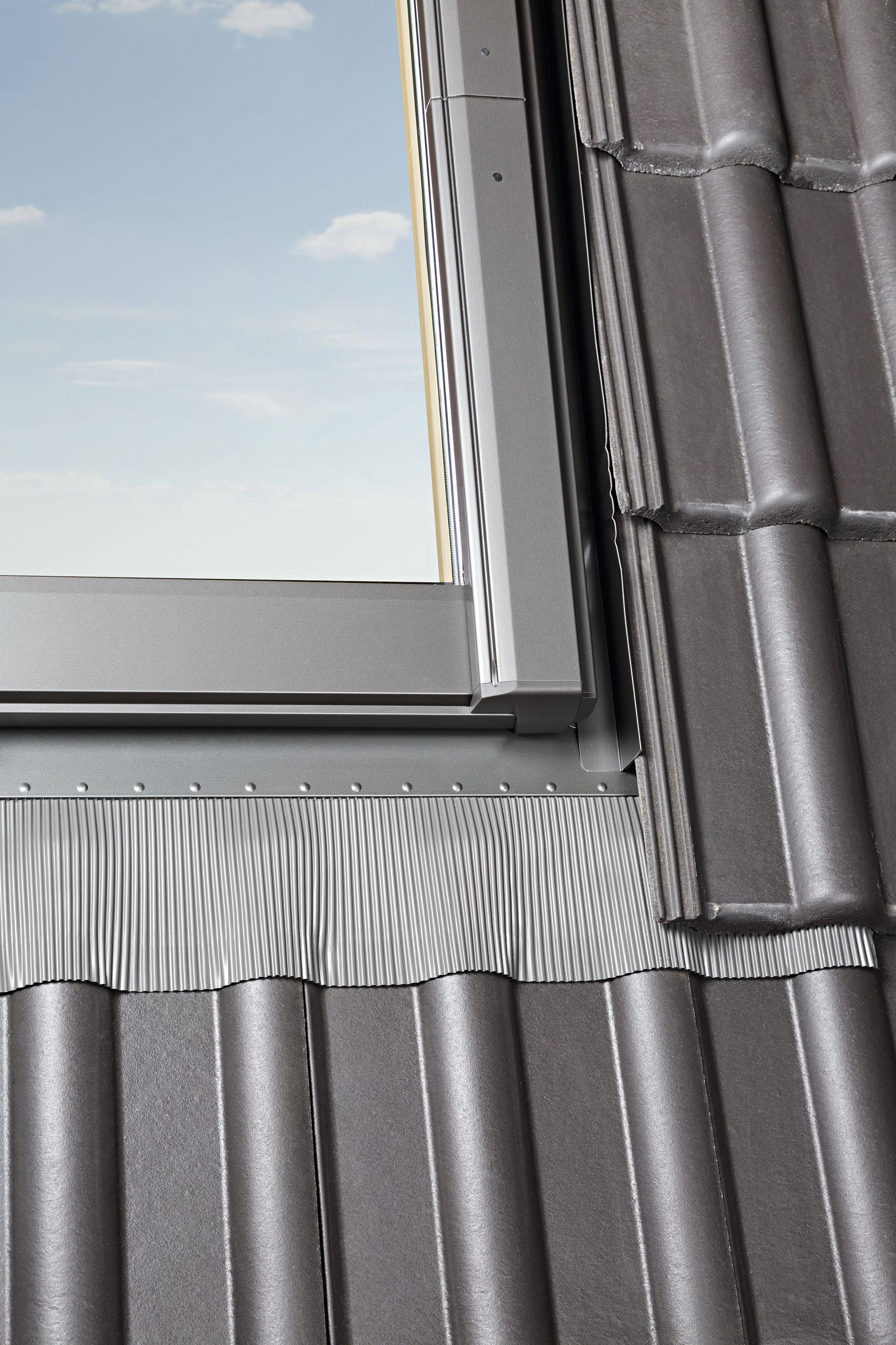 Designo Raccord de toiture EDU Rx Tuiles canal ou romanes